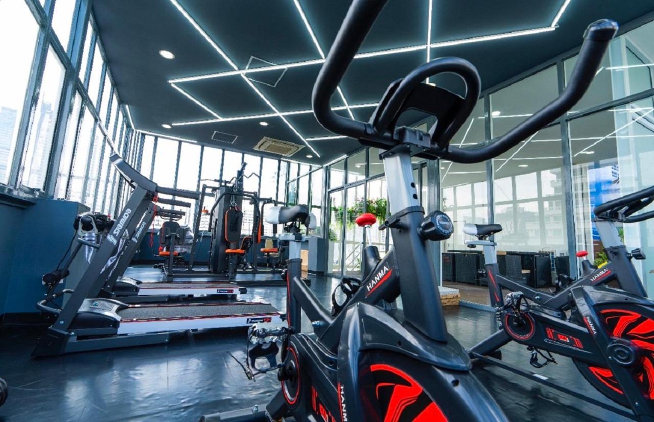 Sapphire Hotel Silom Bangkok Exterior foto A gym in China